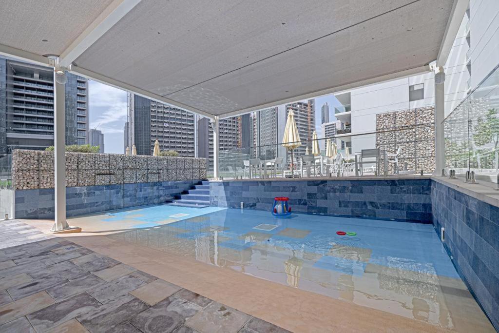 Alluring 1 Bd Apartment In Business Bay With Burj Khalifa View Dubai Dış mekan fotoğraf