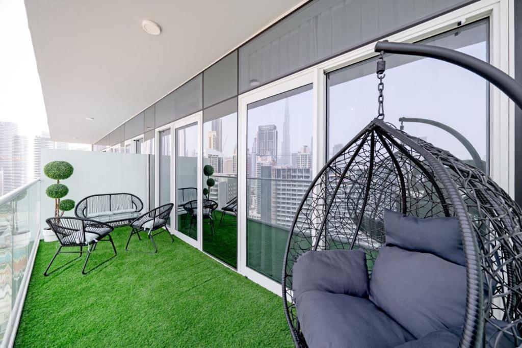 Alluring 1 Bd Apartment In Business Bay With Burj Khalifa View Dubai Dış mekan fotoğraf